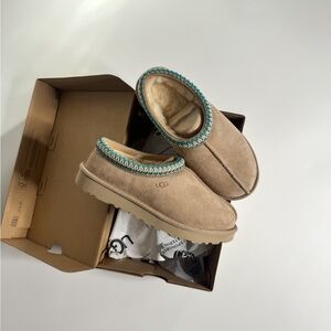 Womens UGG Tasman Driftwood Beige 7W - New - Fast Ship - DRF 5995